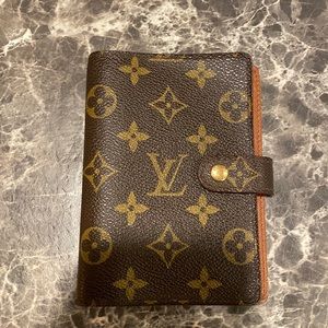 Louis Vuitton Cover Planner